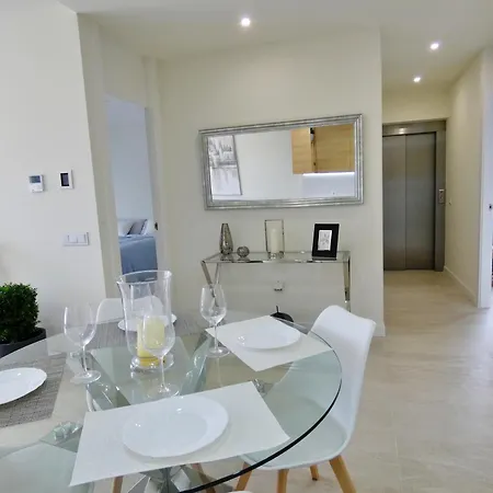 London Benidorm アパート