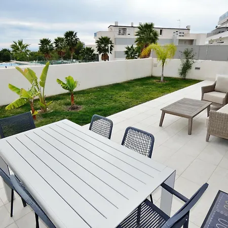 London Benidorm * Finestrat